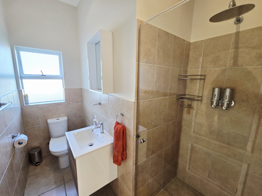 2 Bedroom Property for Sale in Kingswood Golf Estate Western Cape